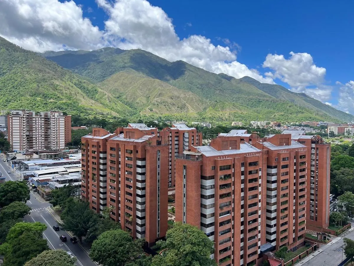 Condo In Caracas Near The Milenium