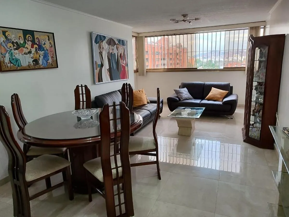 Condo In Caracas Near The Milenium